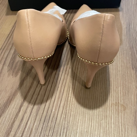 Coach Pump in Orginal Box - Picture 5 of 5